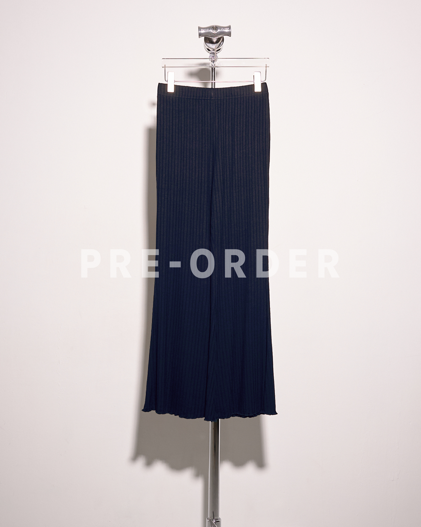 (Pre-order) aalis DENIA SS25 ruffle hem pants (Blue)