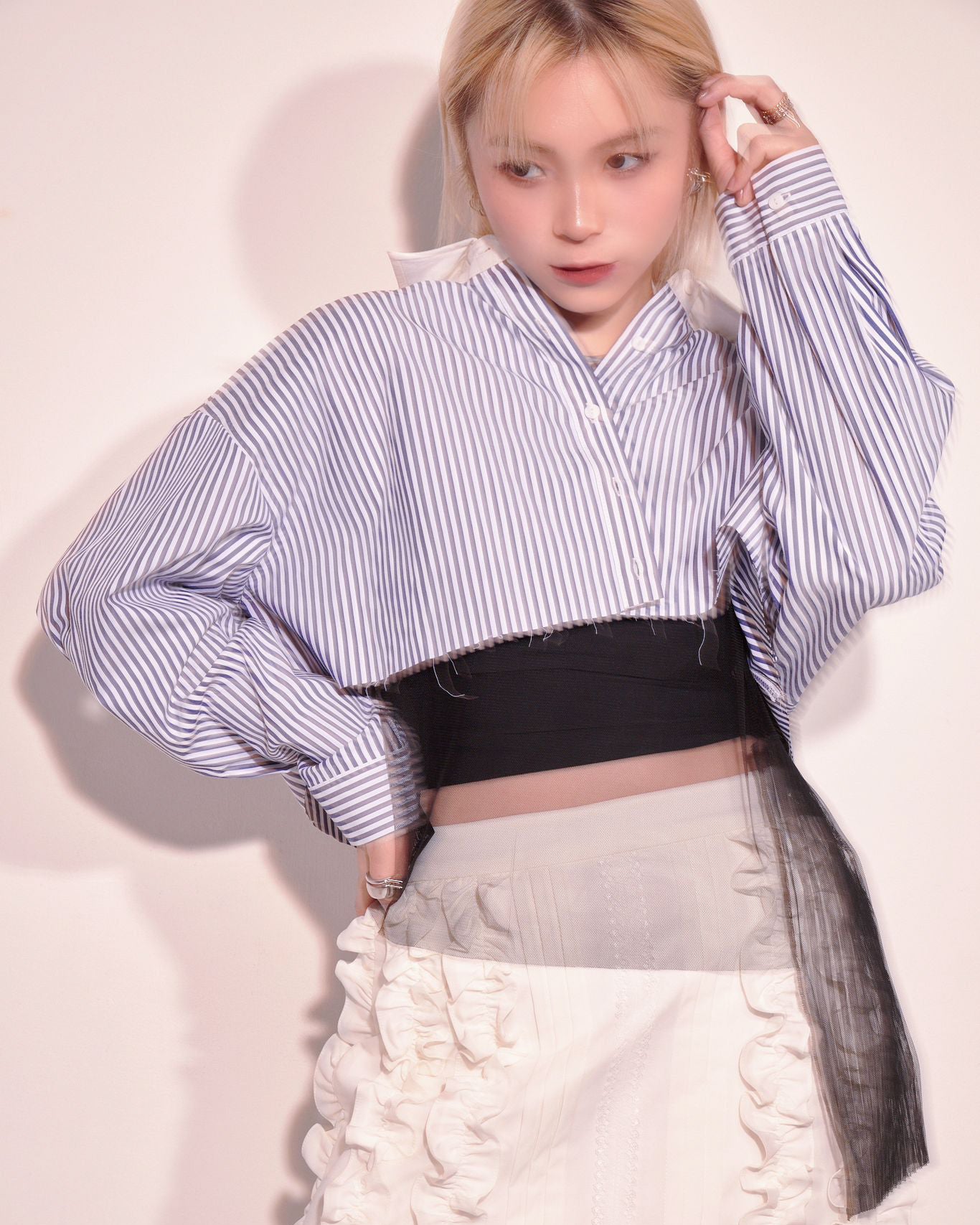 aalis RIA cropped L/S shirt (Blue stripe)