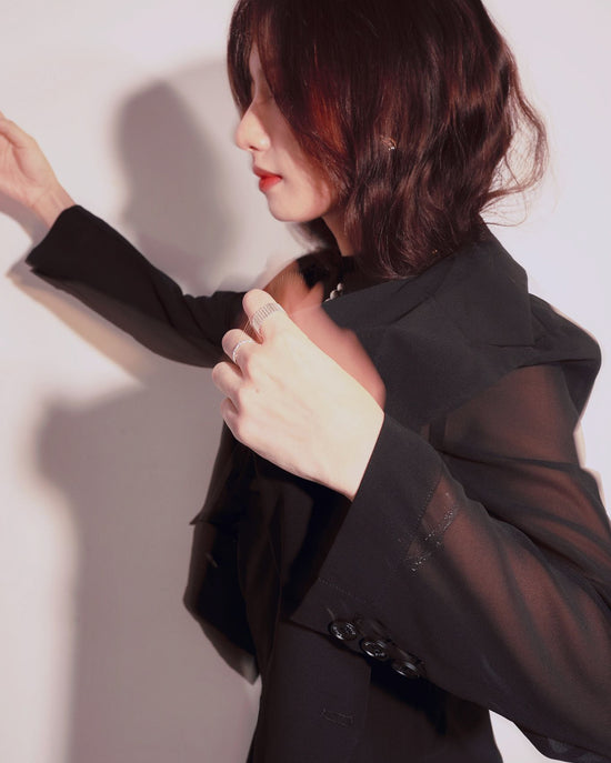 (Pre-order) aalis MONI CHI SS26 chiffon blazer (Black)