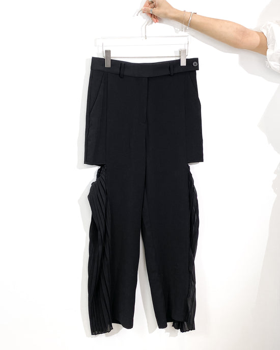aalis LAM cutout chiffon side pleated pants (Black)