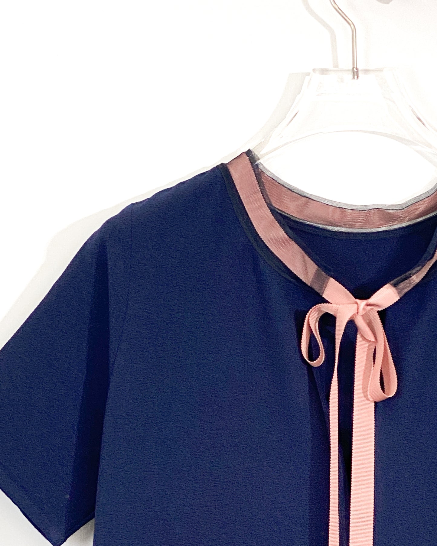 aalis KEMI mesh collar grosgrain ribbon tie on the back bias cut dress (Navy)