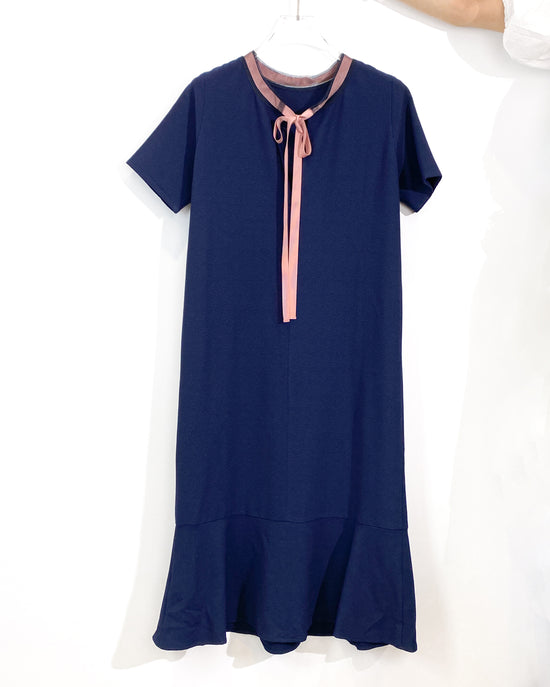 aalis KEMI mesh collar grosgrain ribbon tie on the back bias cut dress (Navy)