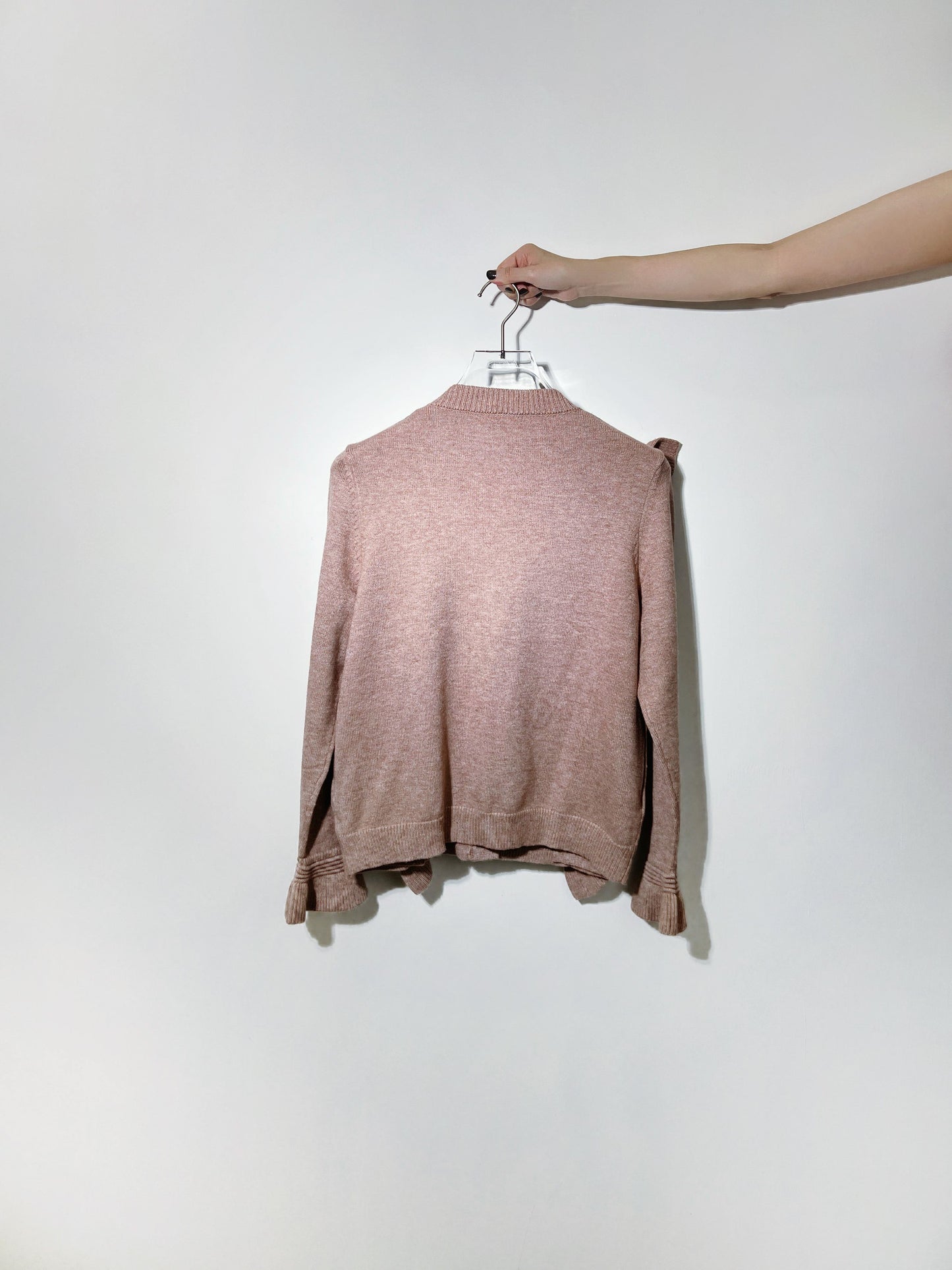 aalis SHINO side cascade ruffle V neck cardigan (Dusty Pink)