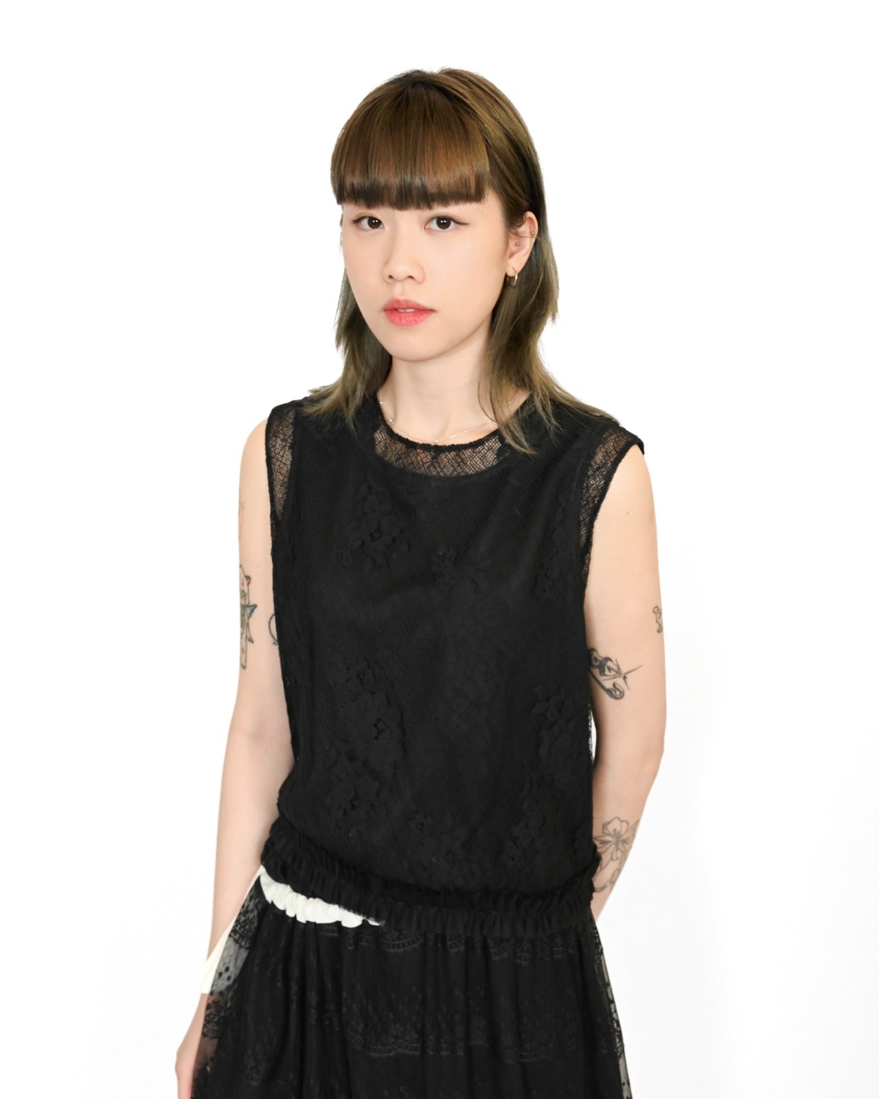 aalis YEE mesh trimmed  cropped lace tank (Black)