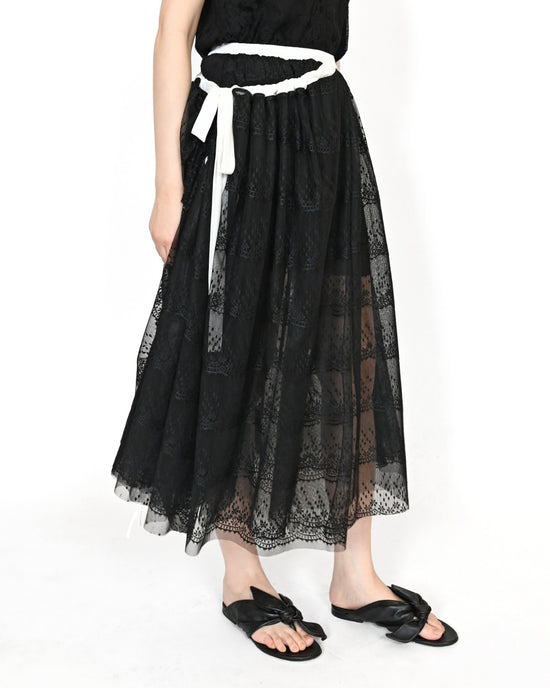 Load image into Gallery viewer, aalis ADELINA lace skirt (Black)
