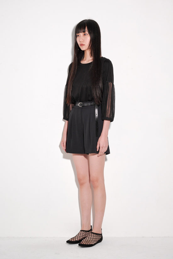 aalis UNA front pleated shorts (Black)