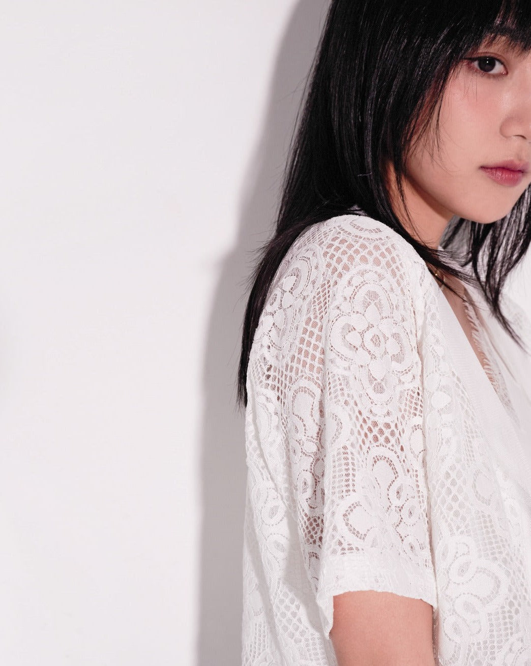 Load image into Gallery viewer, aalis WINA mesh collar lace jacket (White)
