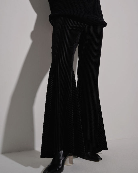 aalis FI super flare velvet pants (Black)