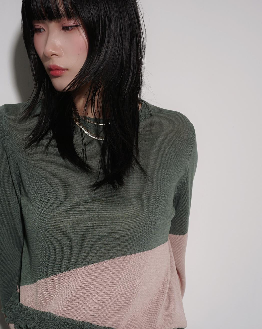 aalis BESSIE color blocking ruffle sweater (Olive mix)
