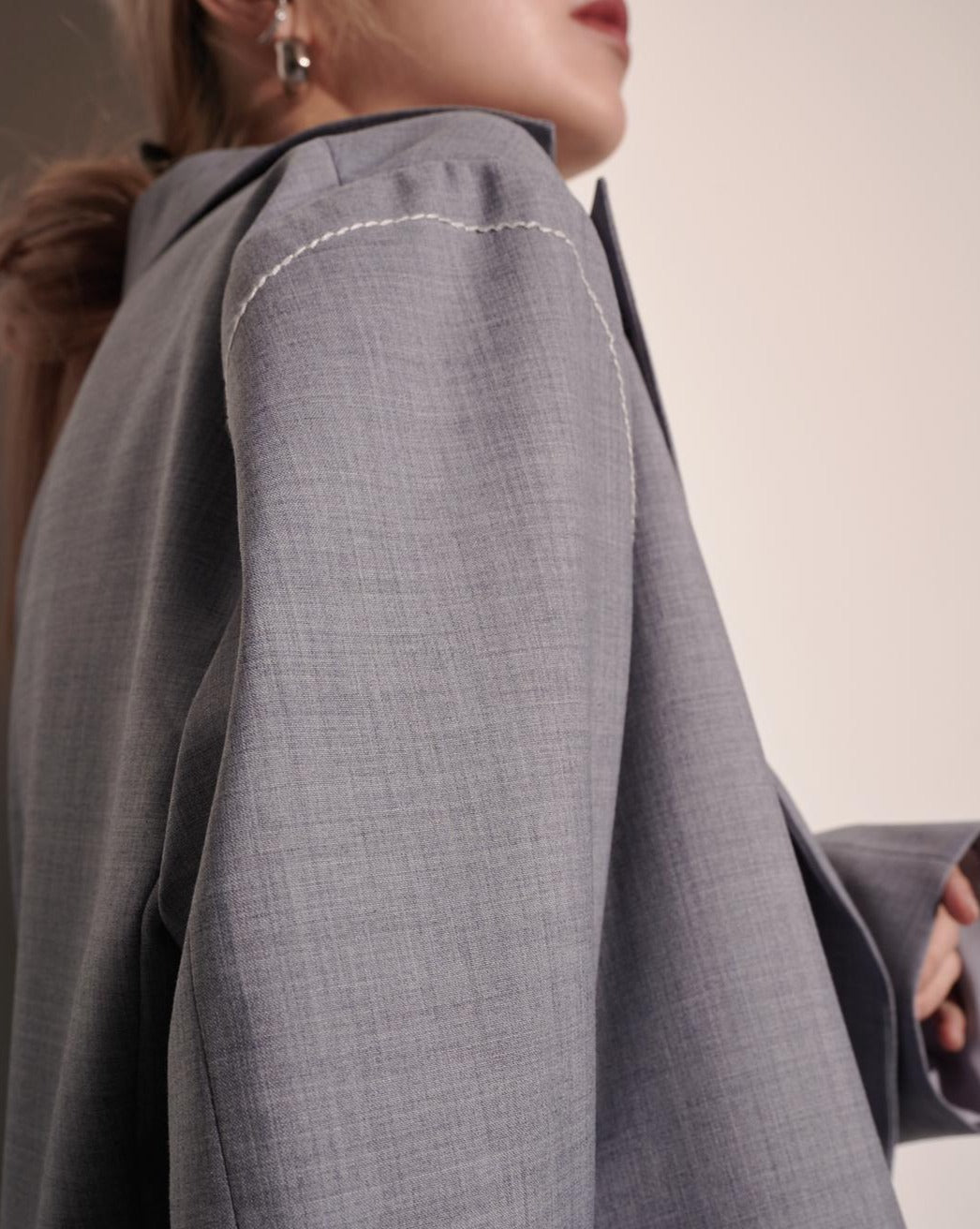 aalis WEN 缝线细节西装外套（麻灰色）