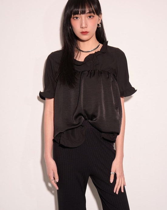 aalis CARLEE ruffle trims top (Black)