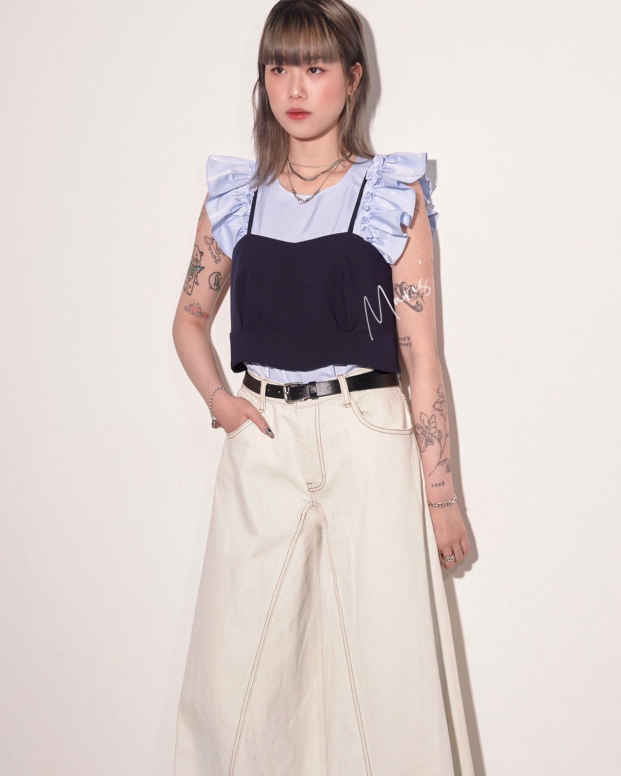 aalis MARIS suiting strap cropped top (Navy)