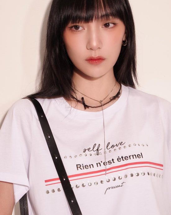 aalis YUNA studded printed SS tee (White)