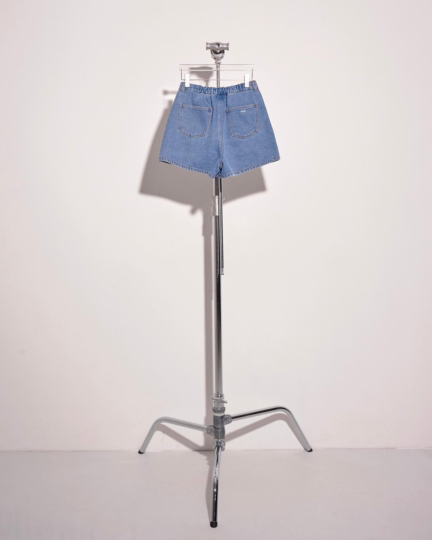 aalis VARO A line denim shorts (Blue denim)