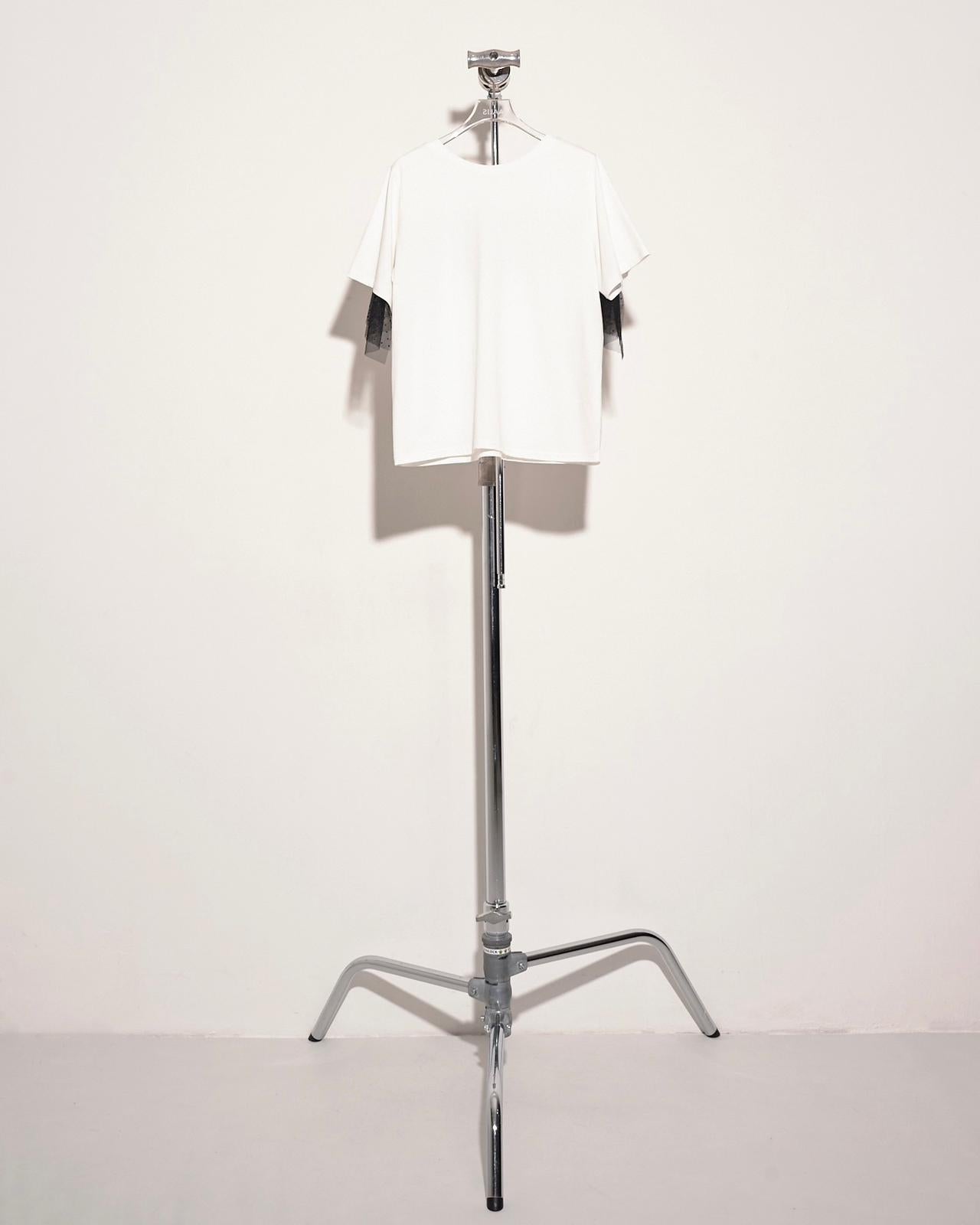 aalis ANIYA ruffle mesh panel S/S tee (White)