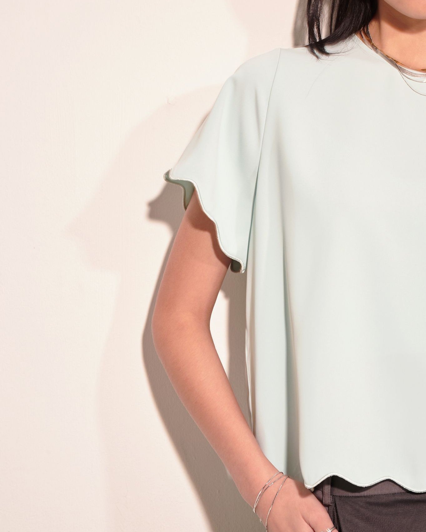 aalis ABIAH scallop hem S/S Top (Mint)