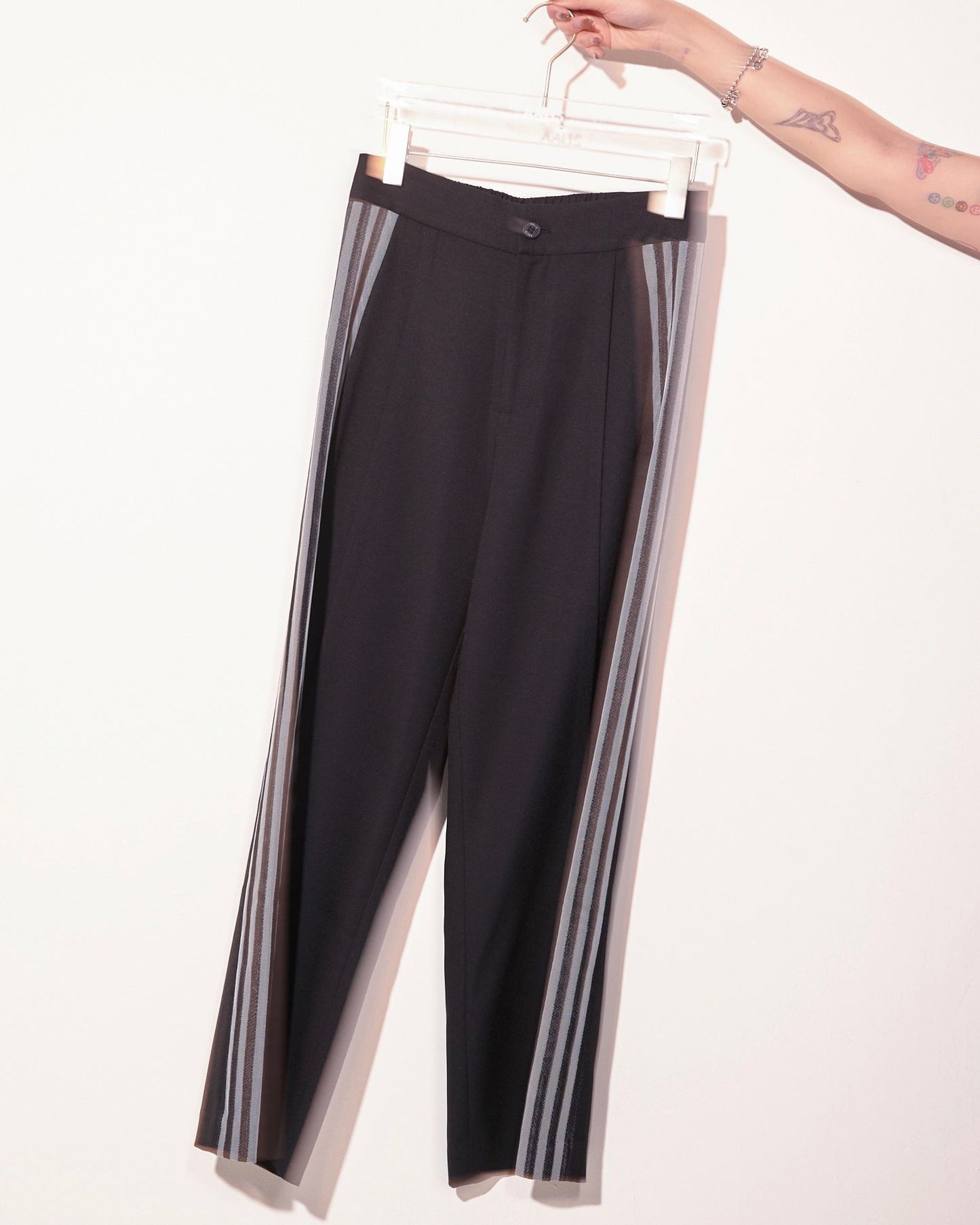 aalis CHANTER mesh stripe details suiting pants (Black)