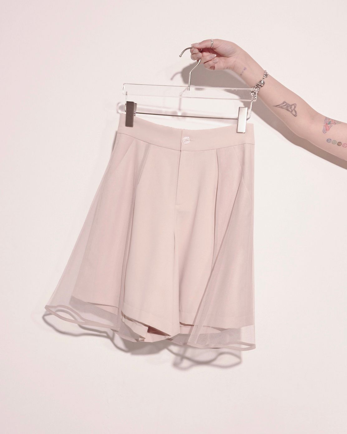 aalis ANNY SS24 cape shorts (Beige)