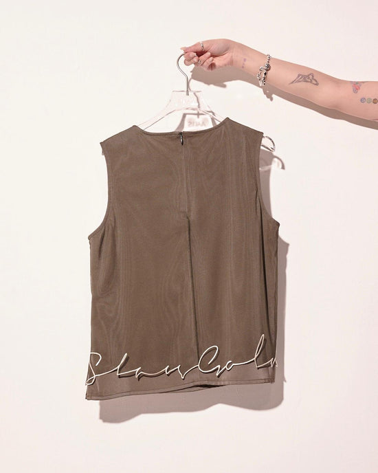 aalis VANORA slogan on hem tank (Dark khaki)