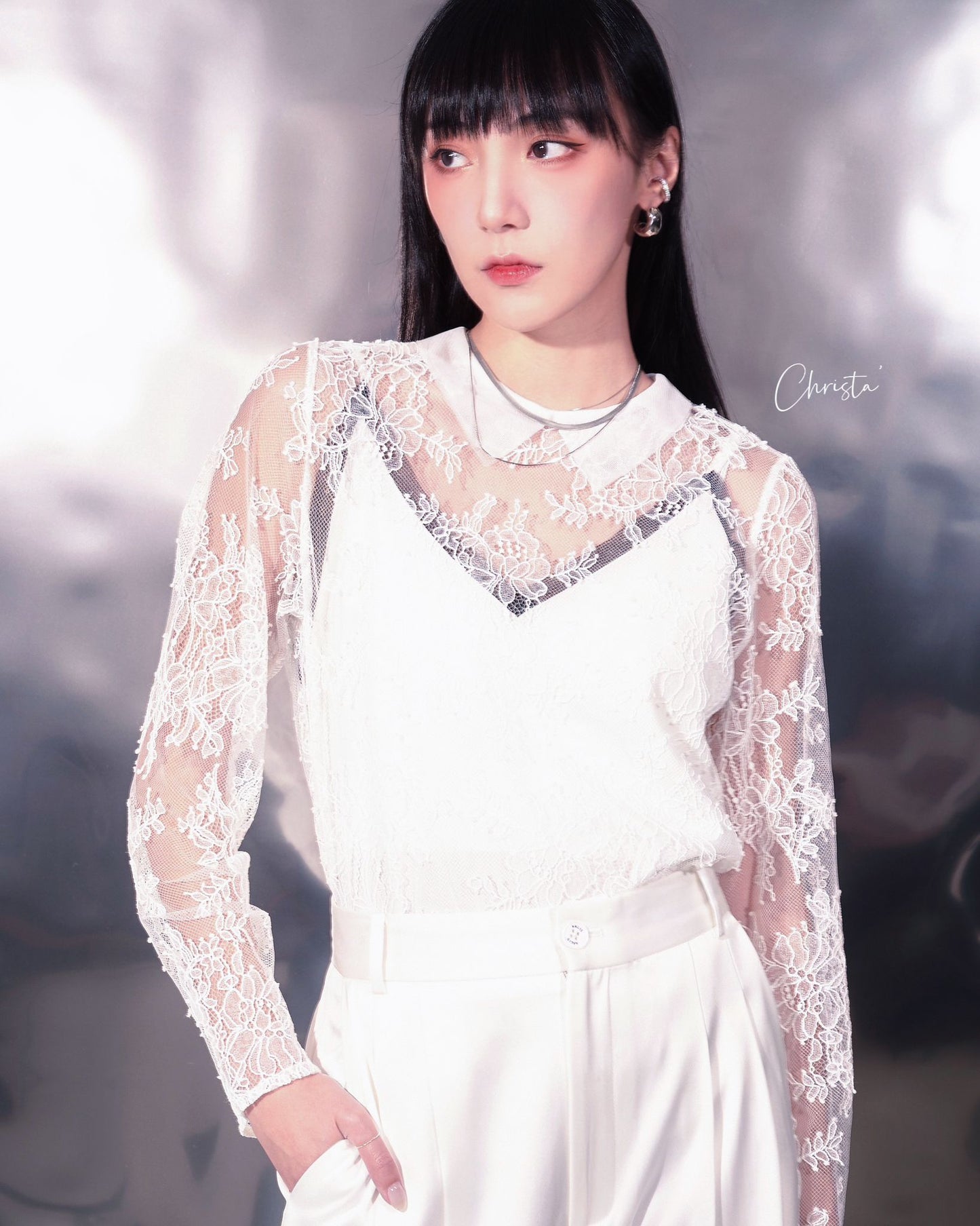 (Pre-order) aalis CHRISTA mesh collar lace top (White)