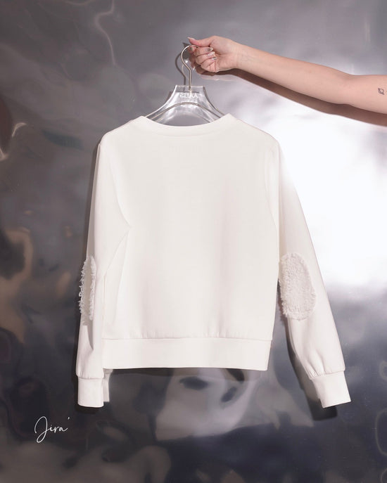 aalis FAROL FW24 sweater w lace patch on elbow (White)