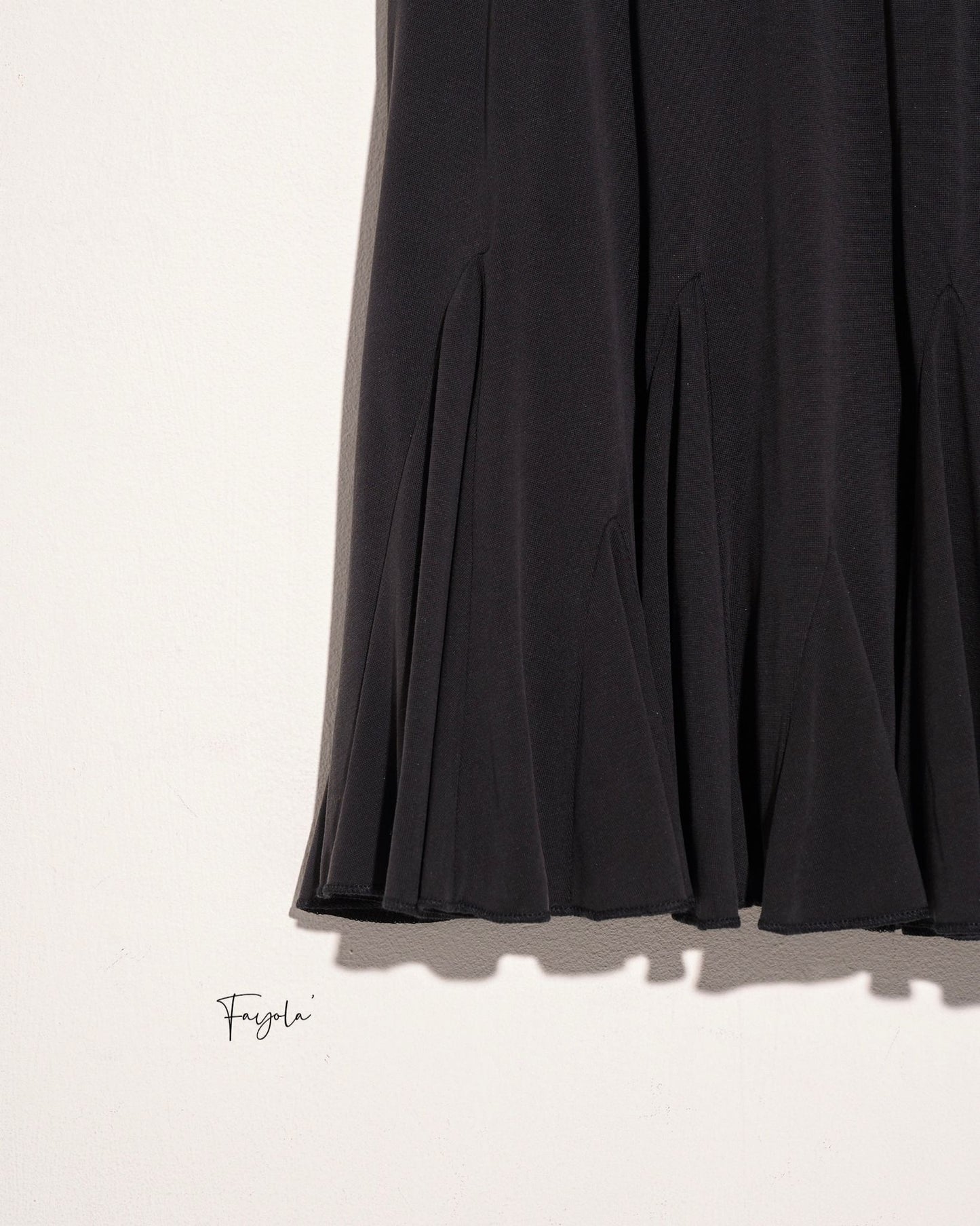 (Pre-order) aalis FAYOLA godet knit skirt (Black)