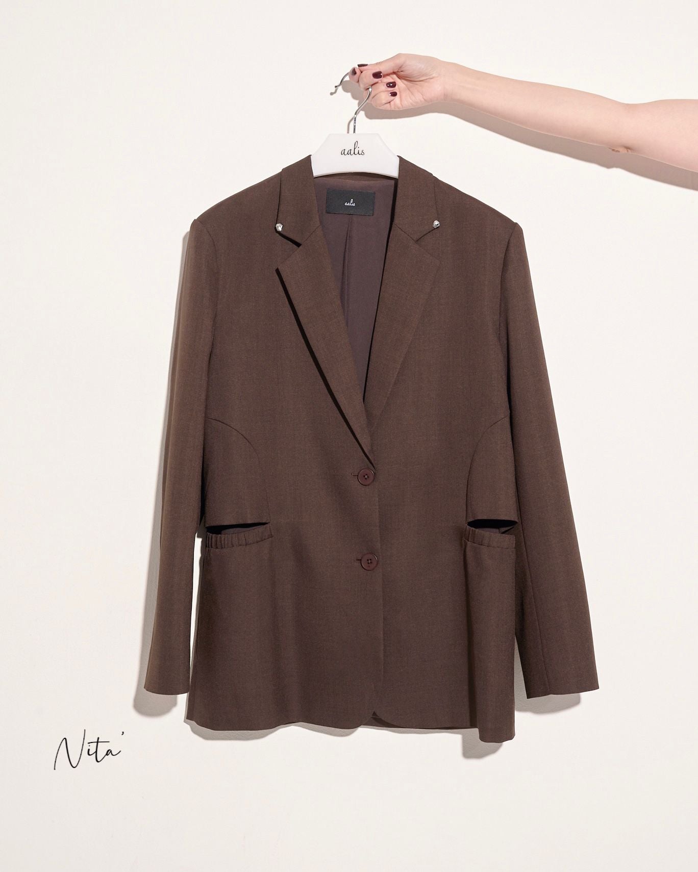 aalis NITA keyhole waist blazer (Brown)