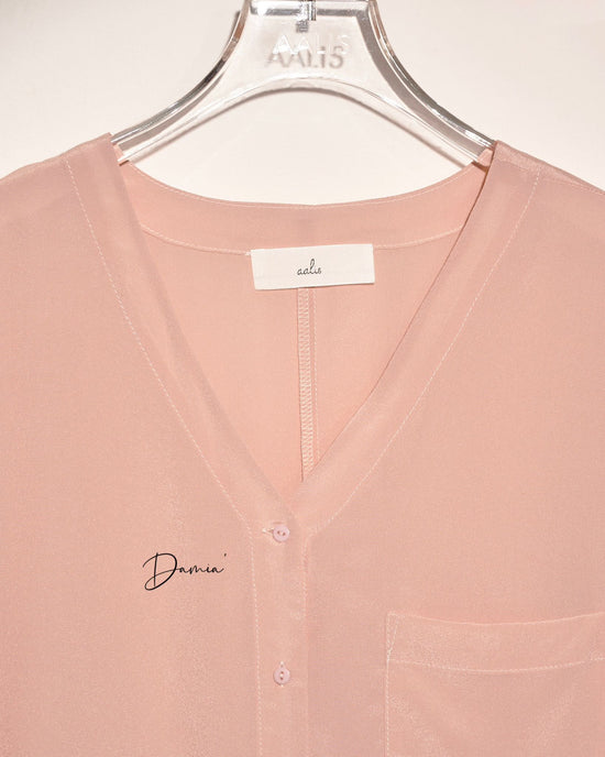 aalis DAMIA SILK single pocket V neck shirt (Pink nude)