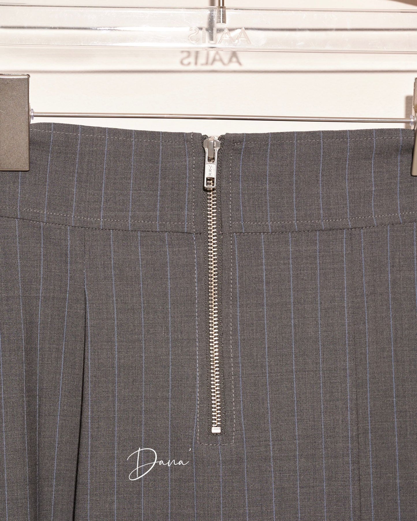 aalis DANA Zip front detail skirt (Grey stripe)