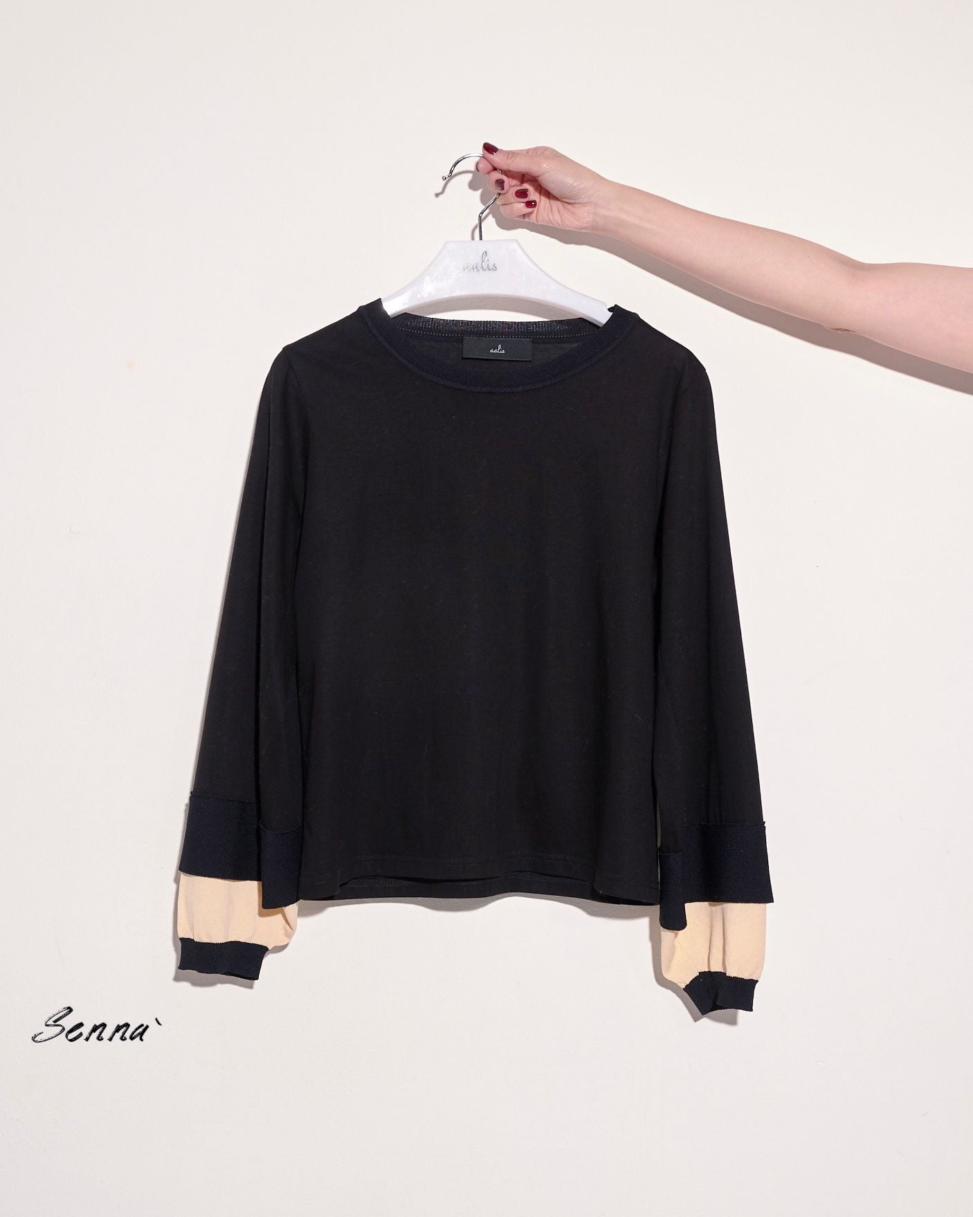 aalis SENNA knitted sweater sleeves top (Black)