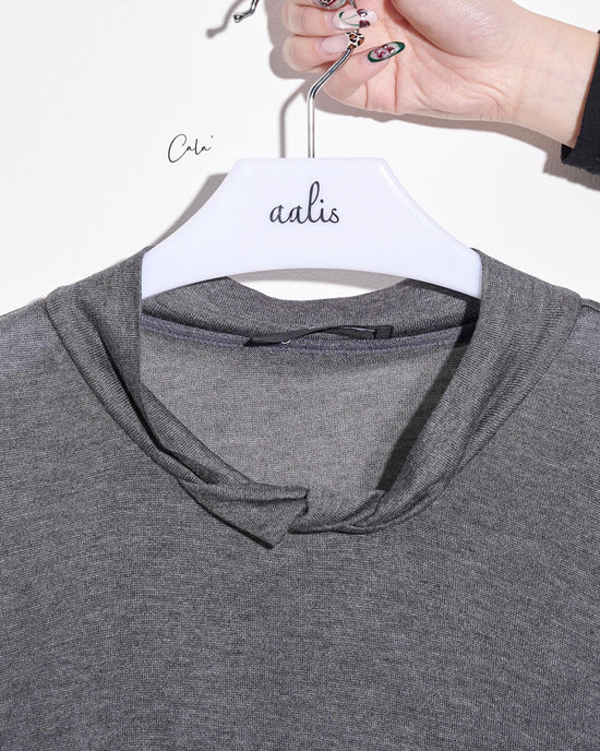 aalis CALA twisted knot on the front L/S top (Grey)