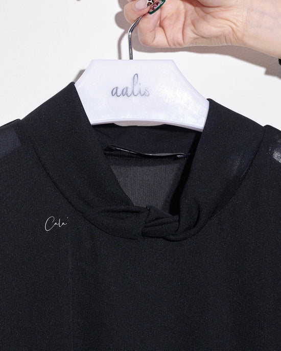 aalis CALA twisted knot on the front L/S top (Black 2)