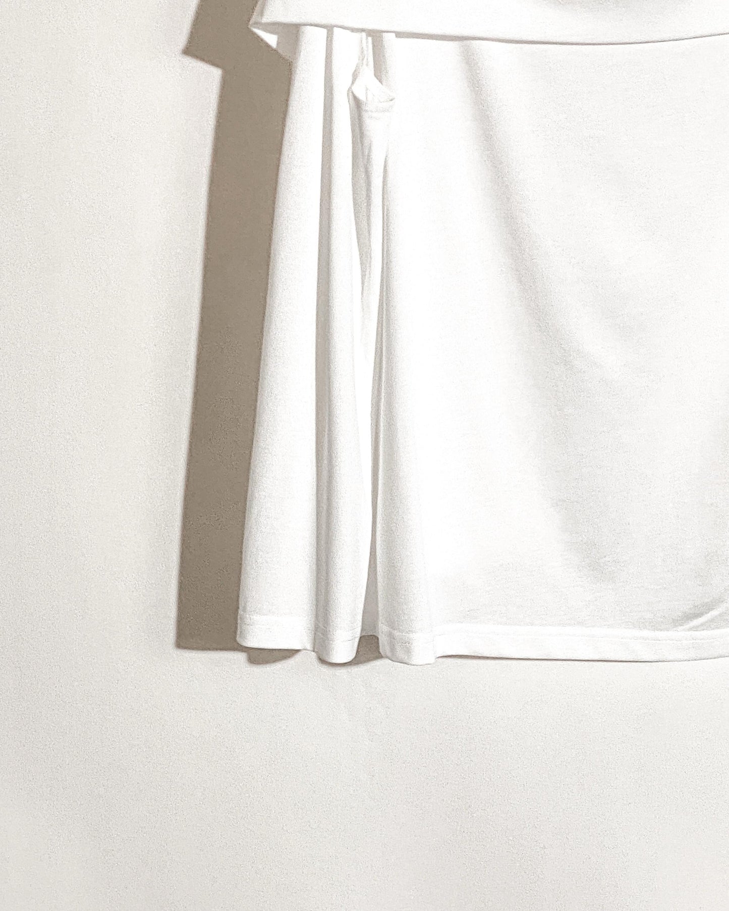 aalis RENI off shoulder knit cape top (White)