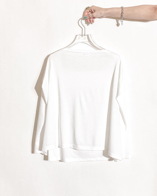 aalis RENI off shoulder knit cape top (White)