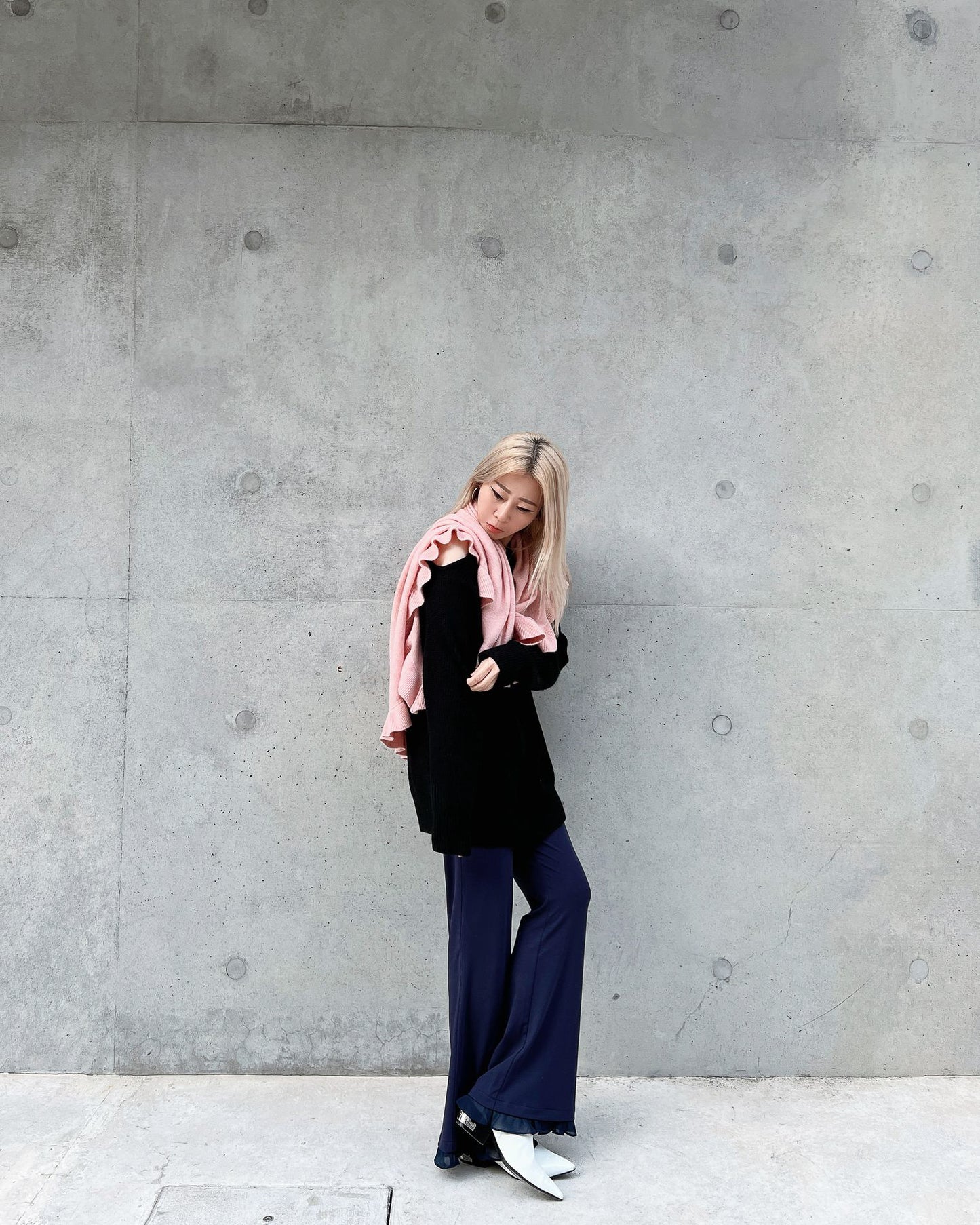 aalis DAMIEN FW25 chiffon ruffle hem pants (Dark Blue)