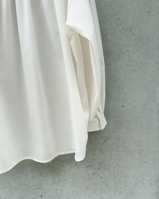 aalis JEANY oversized gathered blouse (Ivory)