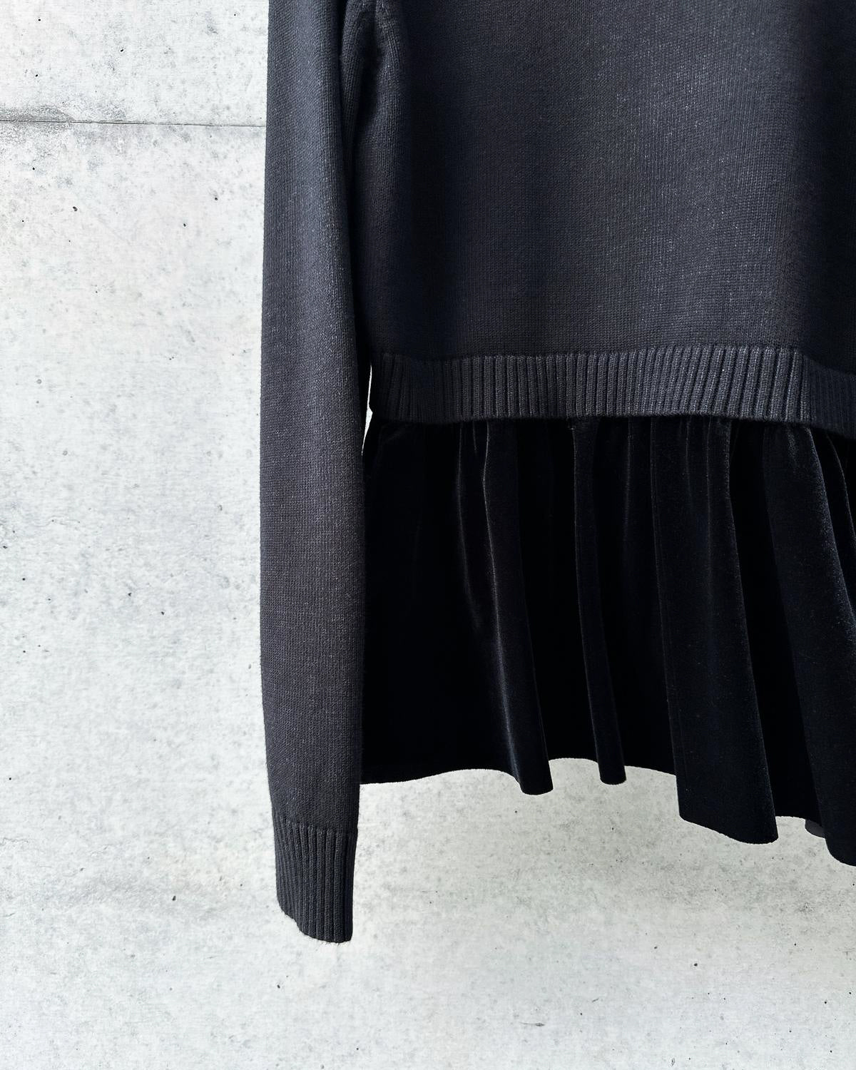 aalis CHARLEE velvet panel V neck cardigan (Black)