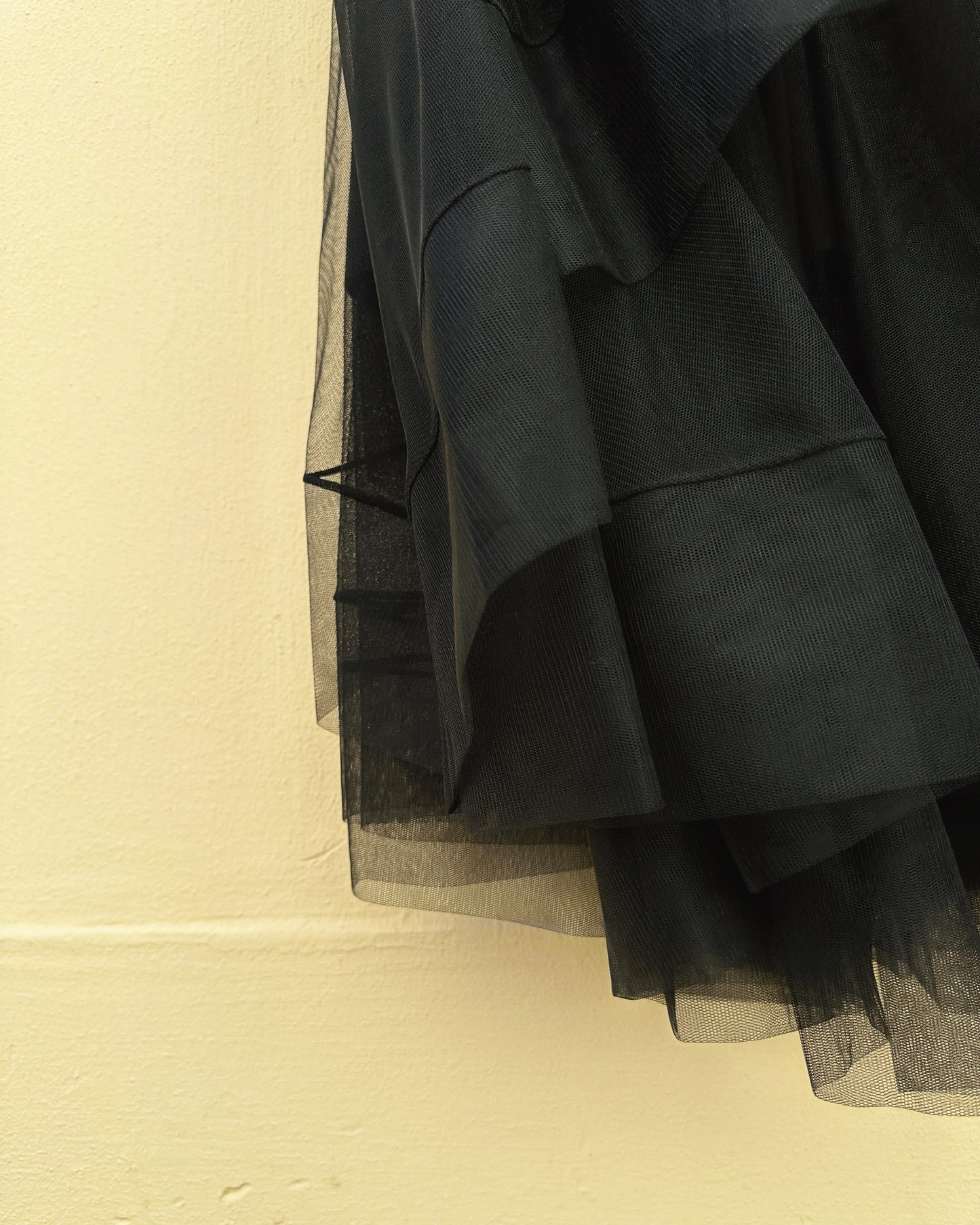 aalis EMBER tiered cascade mesh skirt (Black Mesh)