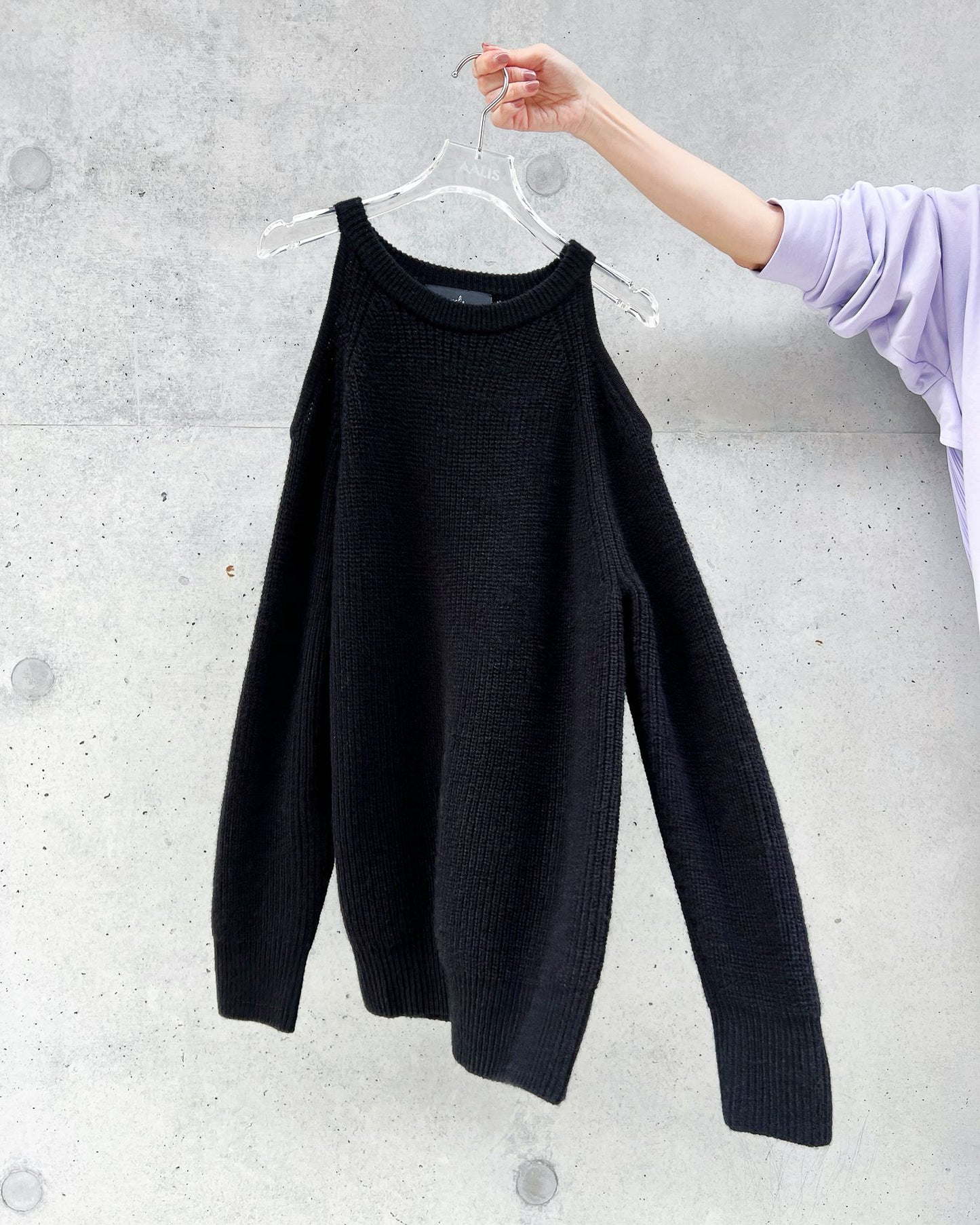 aalis SHYLA cut out shoulder tunic sweater dress (Black)