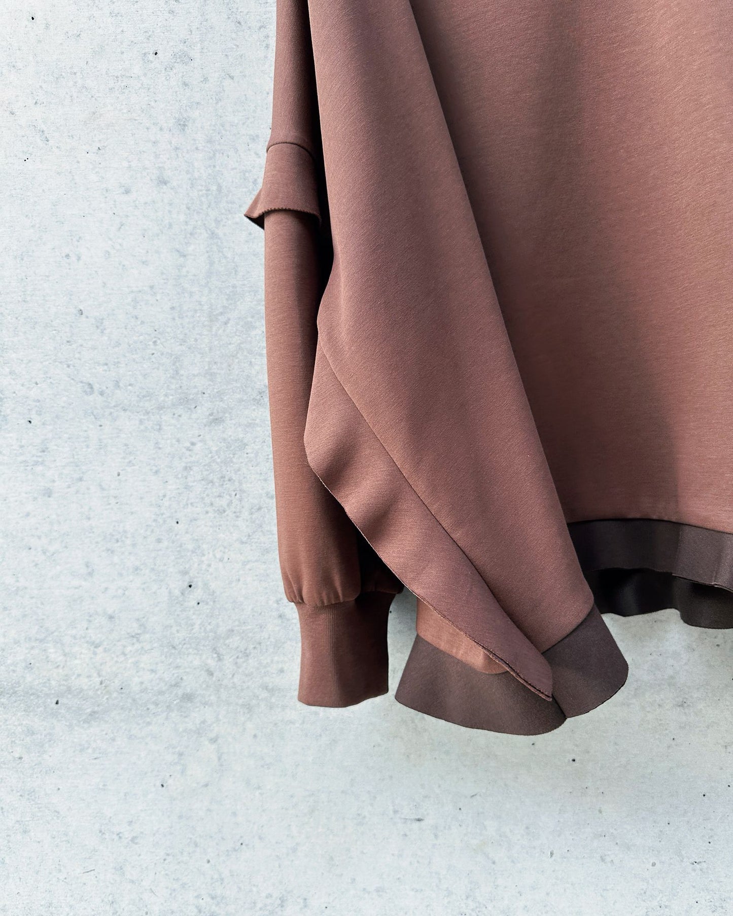 aalis CANVA ruffle detail sweater (Brown)