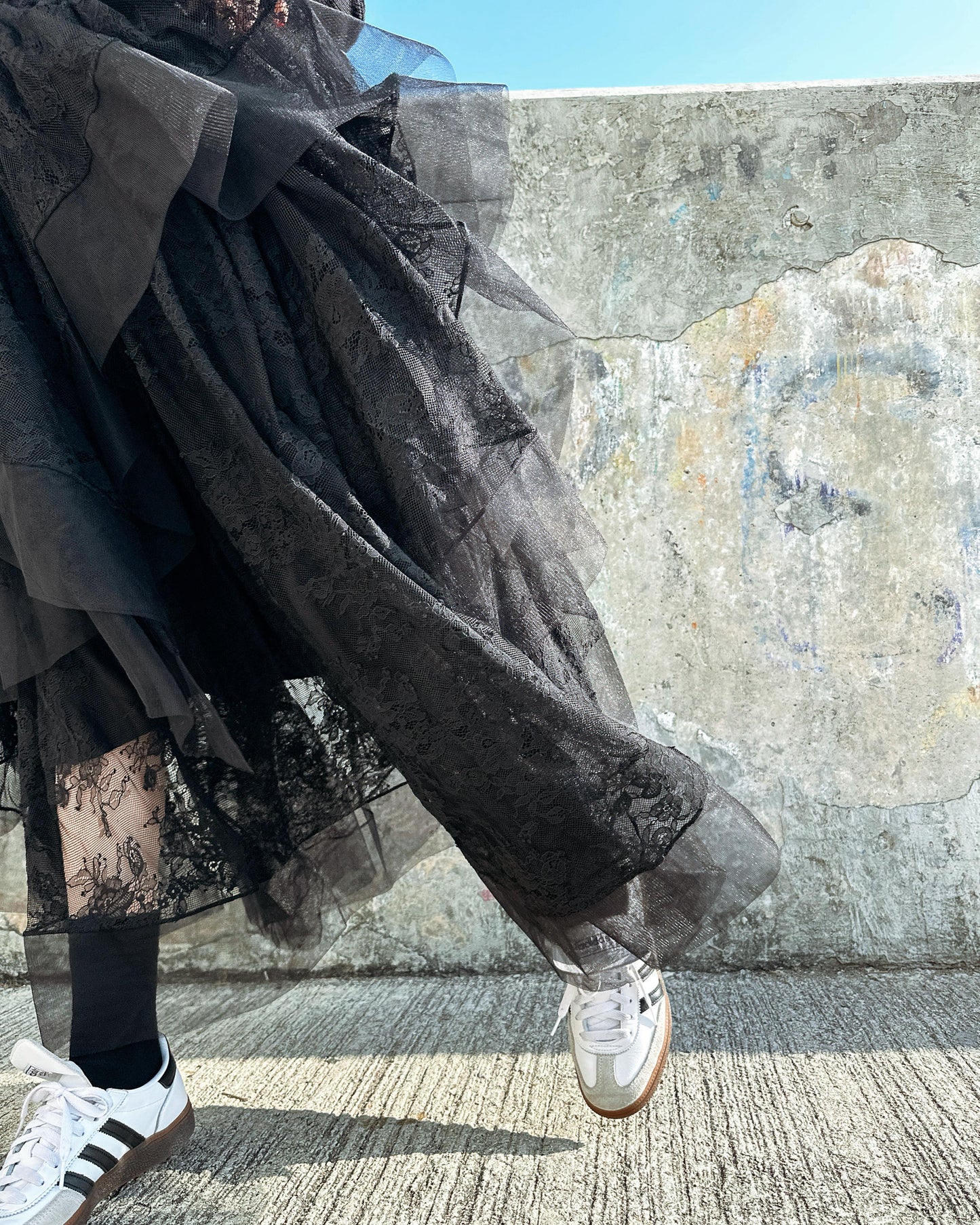 aalis EMBER LACE tiered cascade mesh skirt (Black Lace)