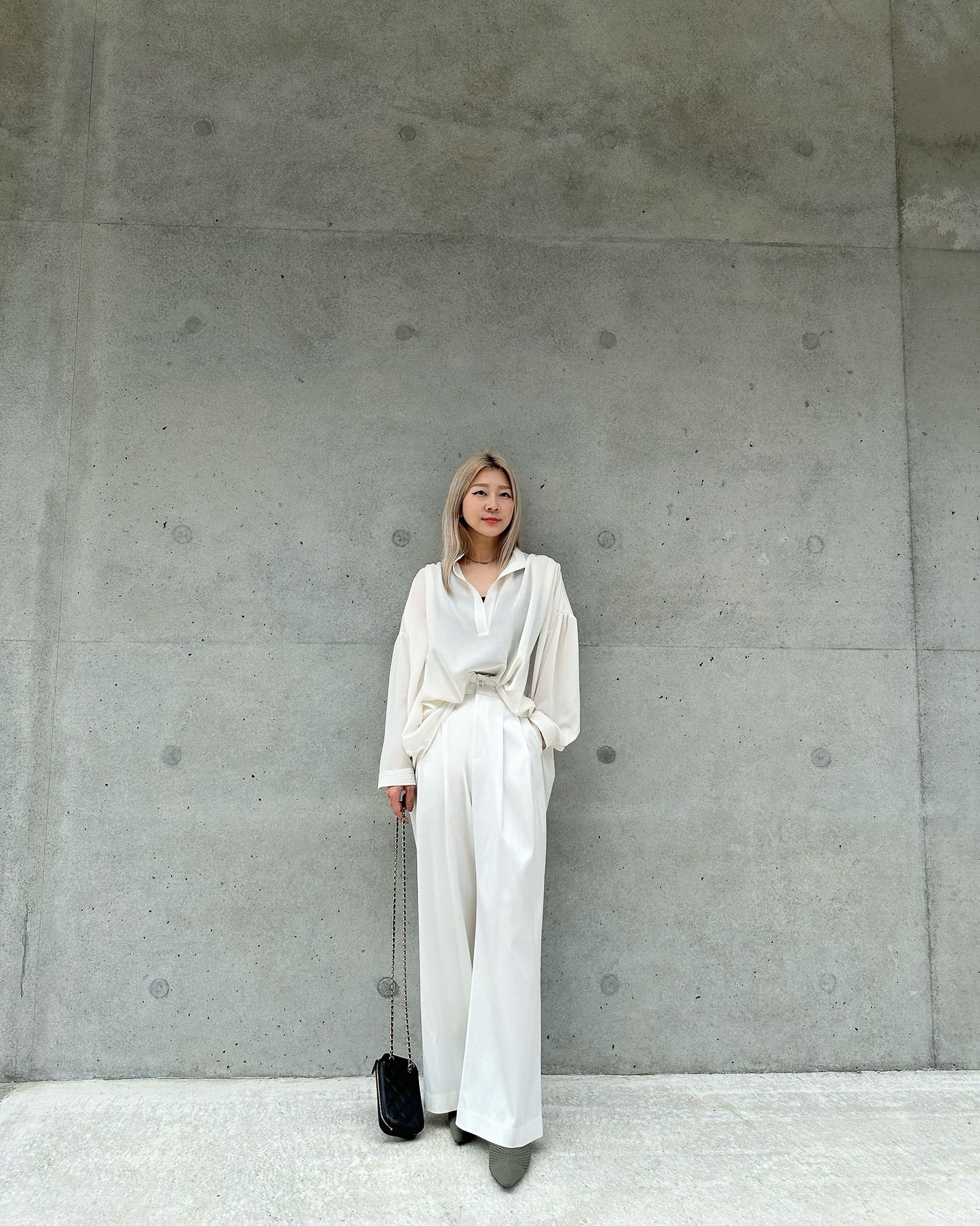 aalis JEANY oversized gathered blouse (Ivory)