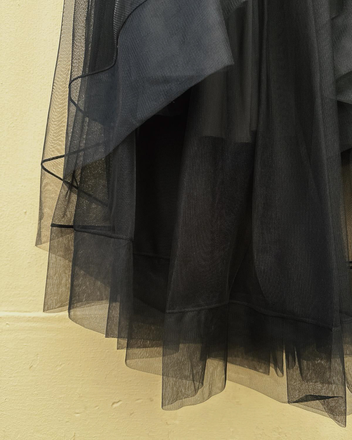 aalis EMBER tiered cascade mesh skirt (Black Mesh)