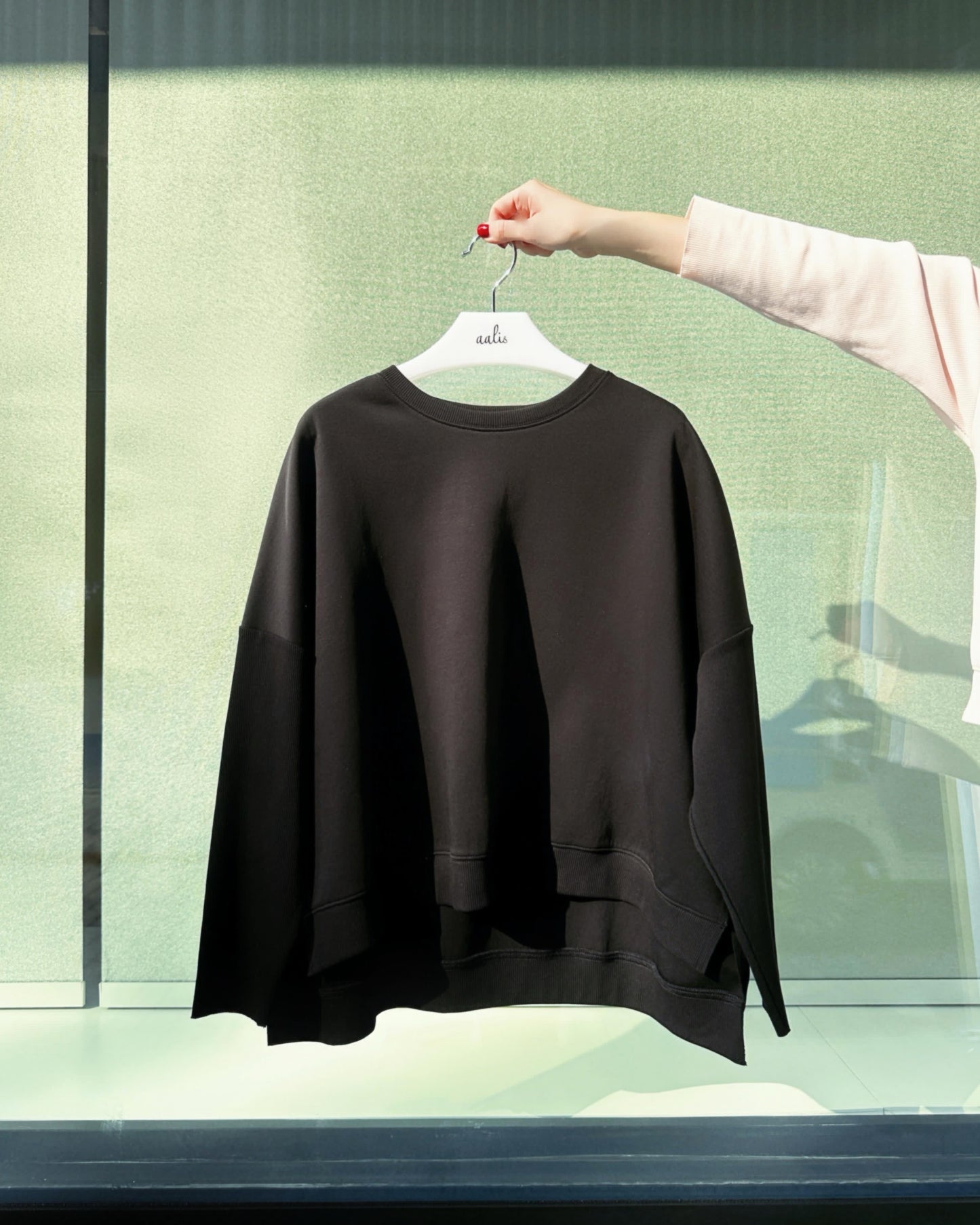 aalis NATASA ribbed sleeves sweater (Black)