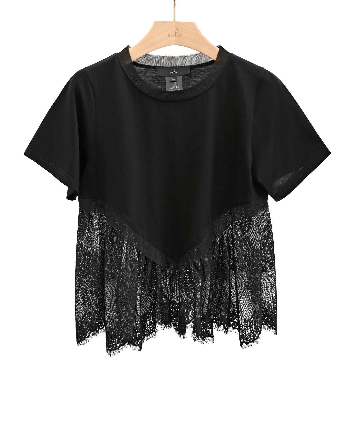 Load image into Gallery viewer, aalis MILLIE v shape lace panel Tee (Black)
