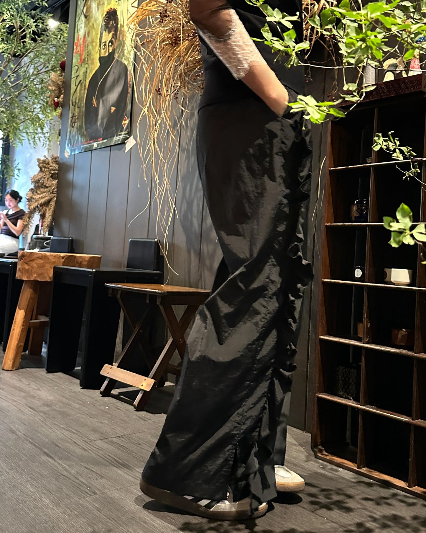 aalis TEIF two side ruffle details pants (Black)