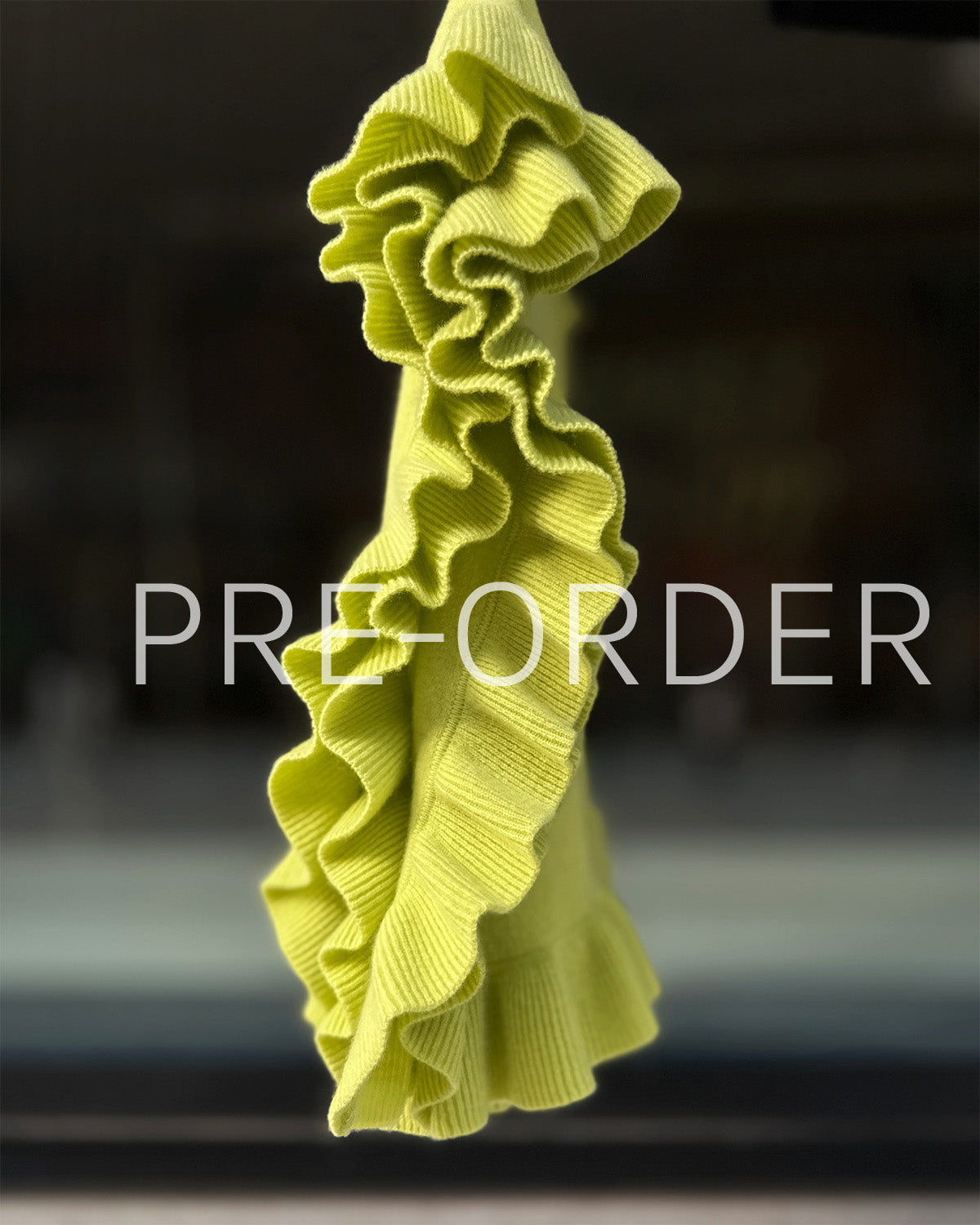 (Pre-order) aalis LUCIE FW25 cashmere scarf (Neon Yellow)