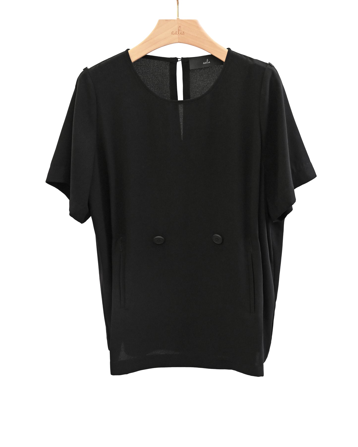 aalis YOKI Woven Tee with buttons detail (Black)