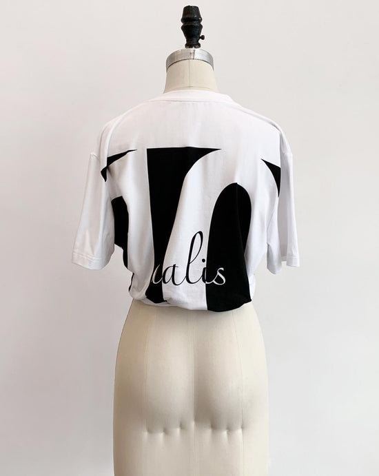 Load image into Gallery viewer, aalis CAPITAL LETTER LOGO tee (White)
