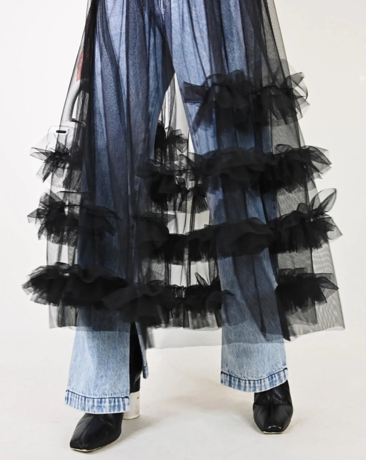 Load image into Gallery viewer, aalis ALLISON mesh skirt (Black)
